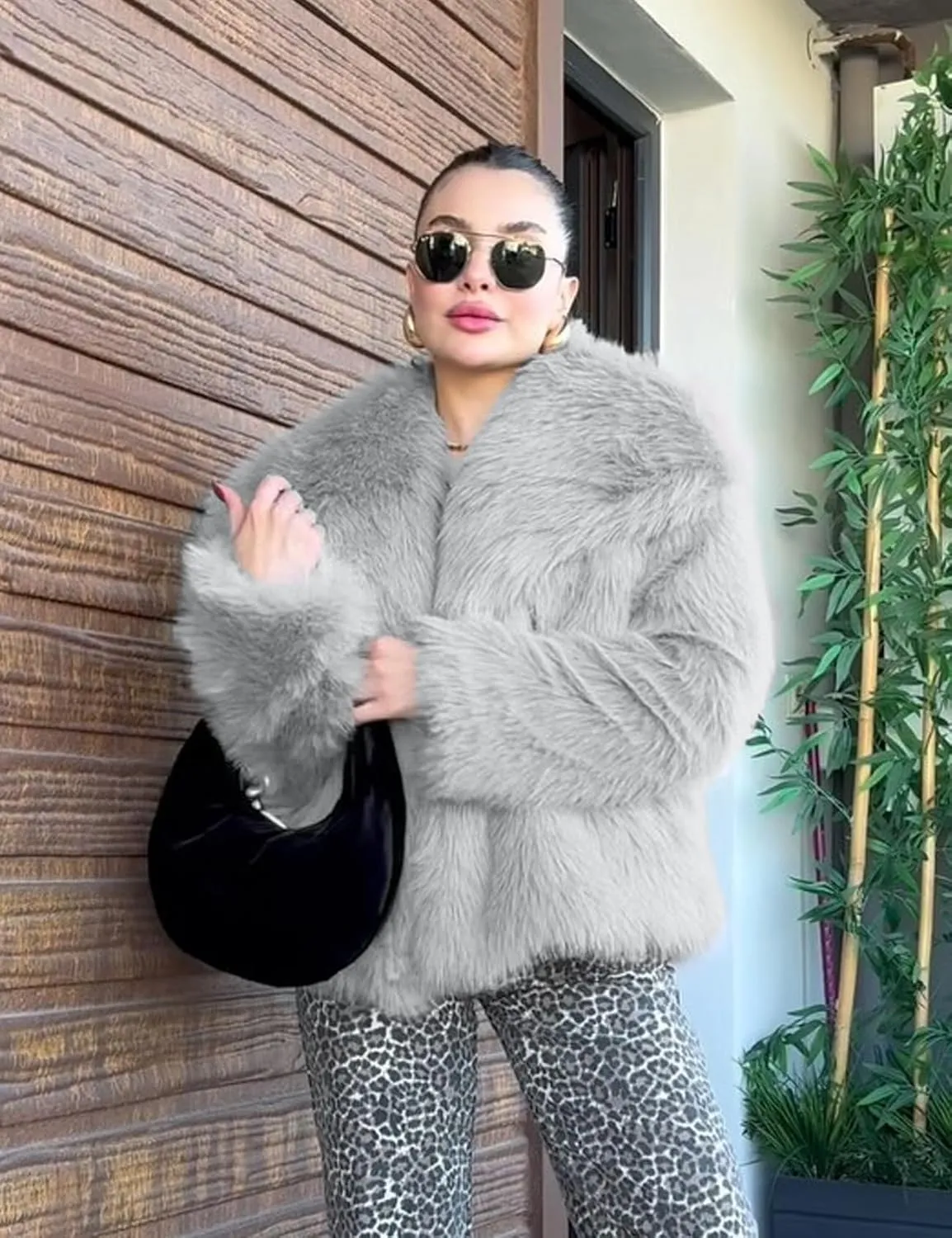 COZYPOIN Womens Faux Fur Jacket Fluffy Fur Cropped Coat Long Sleeve Open Front Fur Cape