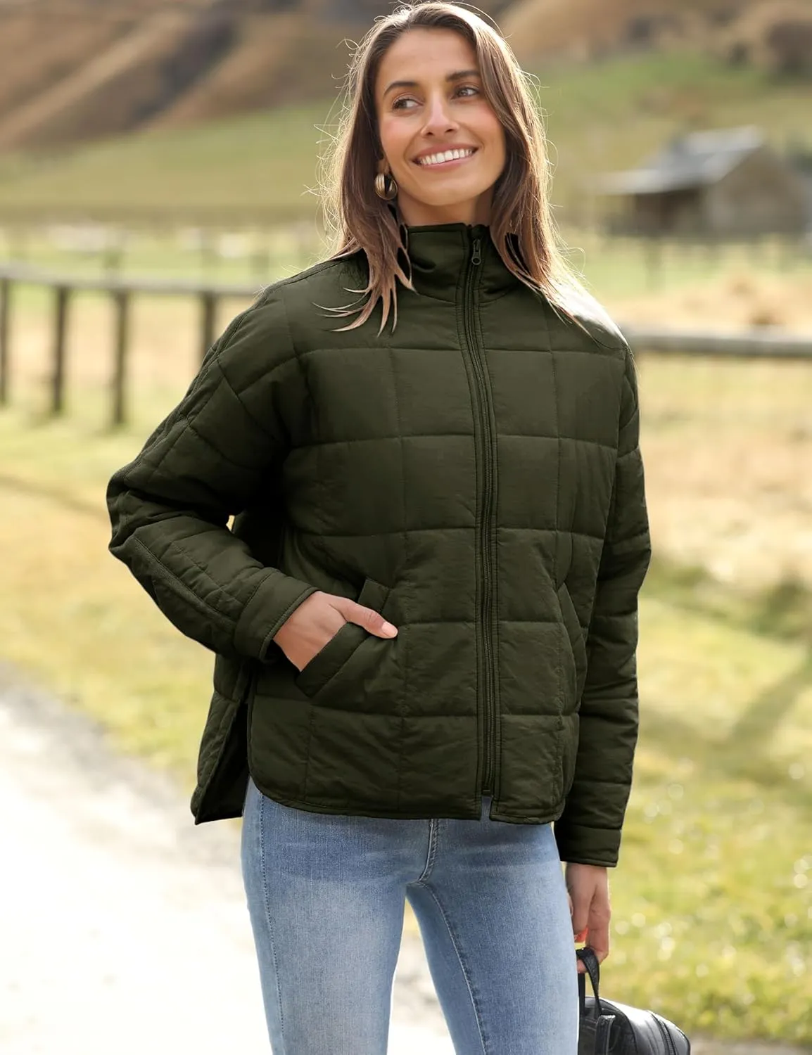 Huaqiao Womens Quilted Puffer Jackets Lightweight Zip up Short Winter Coat with Pockets