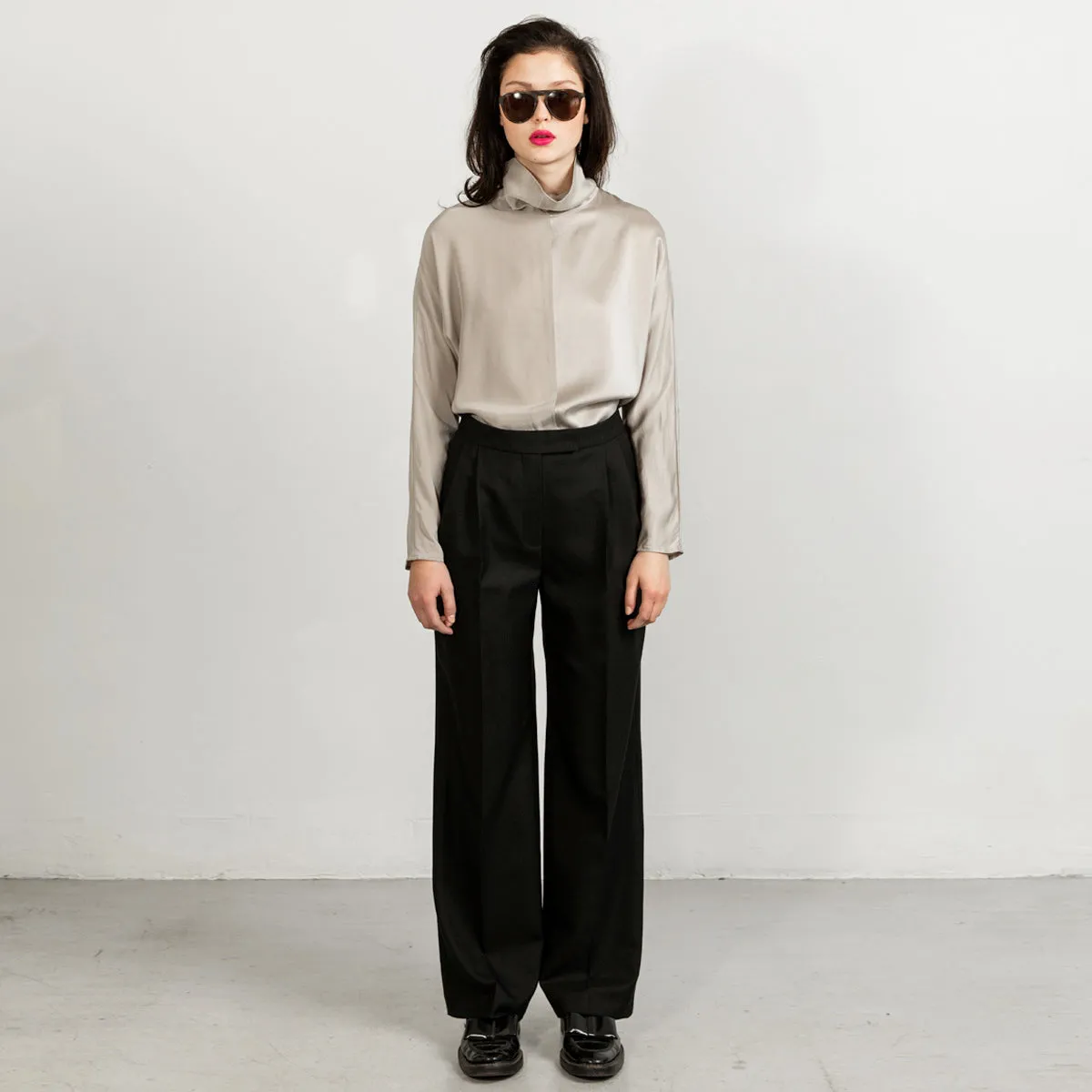 Swipe Wide Leg Long Wool Pants